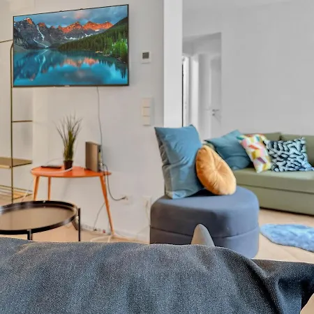 Stuttgarter Mit Terrasse Für 4 Pers