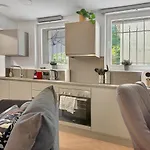 Stuttgarter Mit Terrasse Fuer 4 Pers شقة شتوتغارت
