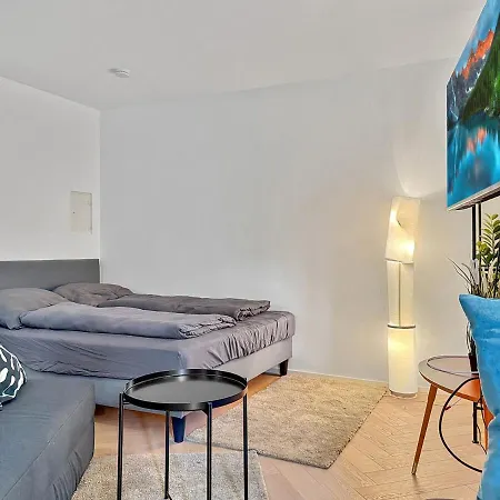 Stuttgarter Mit Terrasse Für 4 Pers *