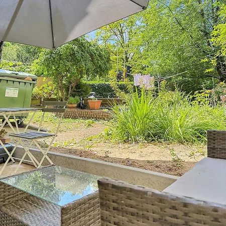 Stuttgarter Mit Terrasse Fuer 4 Pers Apartman *