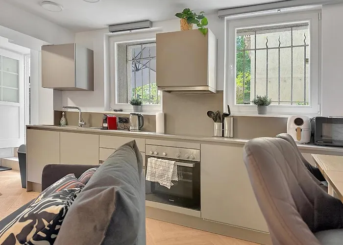 Stuttgarter Mit Terrasse Fuer 4 Pers Apartman Stuttgart